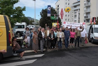 Manifestation pour le maintien du bureau de Poste de la place du Parc